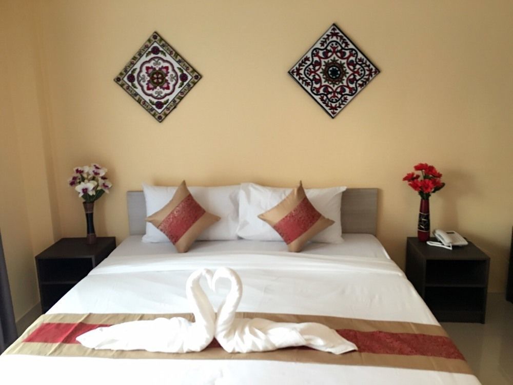 Oyo 983 The Private Hotel Chiang Mai Buitenkant foto