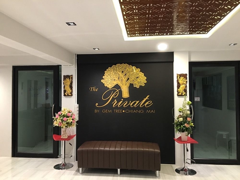 Oyo 983 The Private Hotel Chiang Mai Buitenkant foto