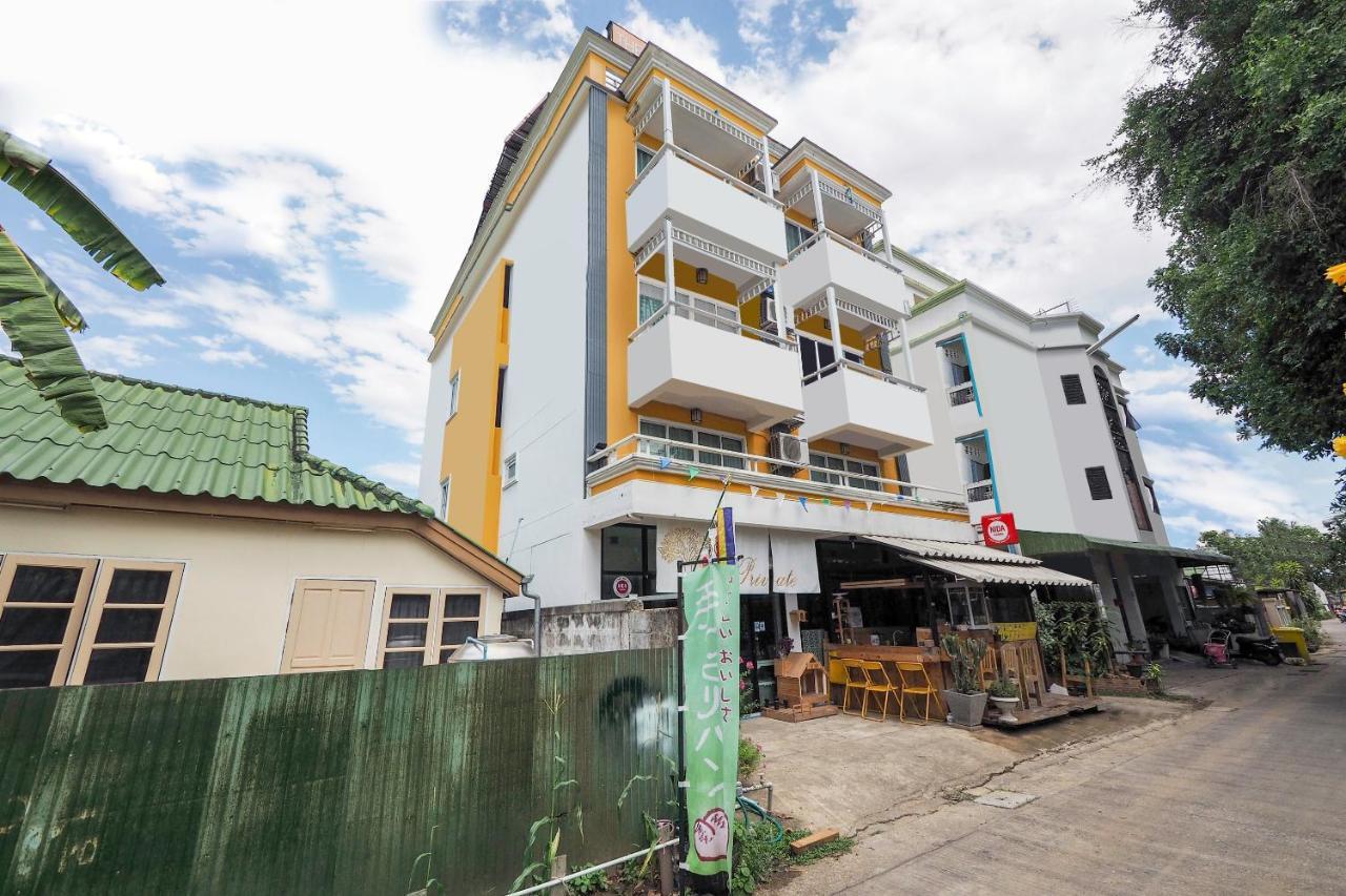 Oyo 983 The Private Hotel Chiang Mai Buitenkant foto