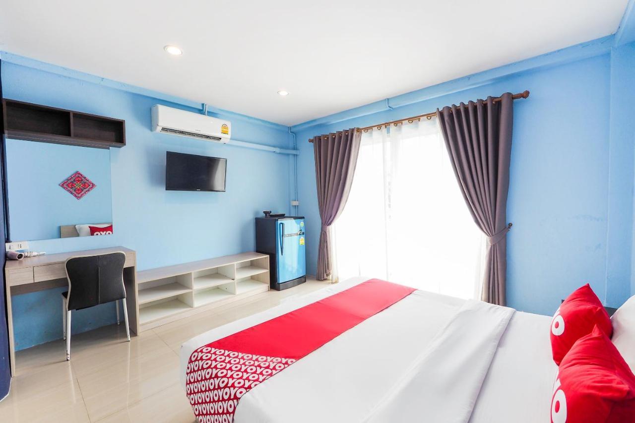 Oyo 983 The Private Hotel Chiang Mai Buitenkant foto