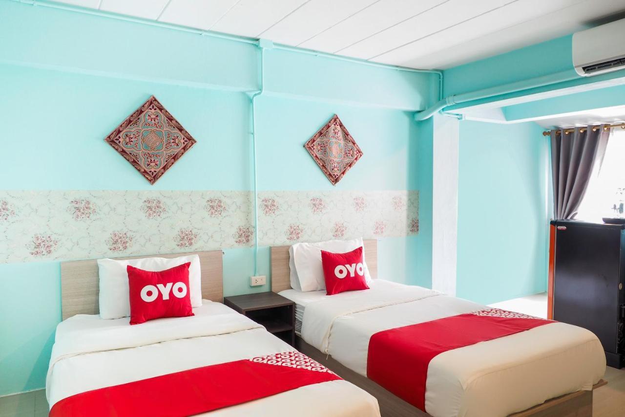 Oyo 983 The Private Hotel Chiang Mai Buitenkant foto