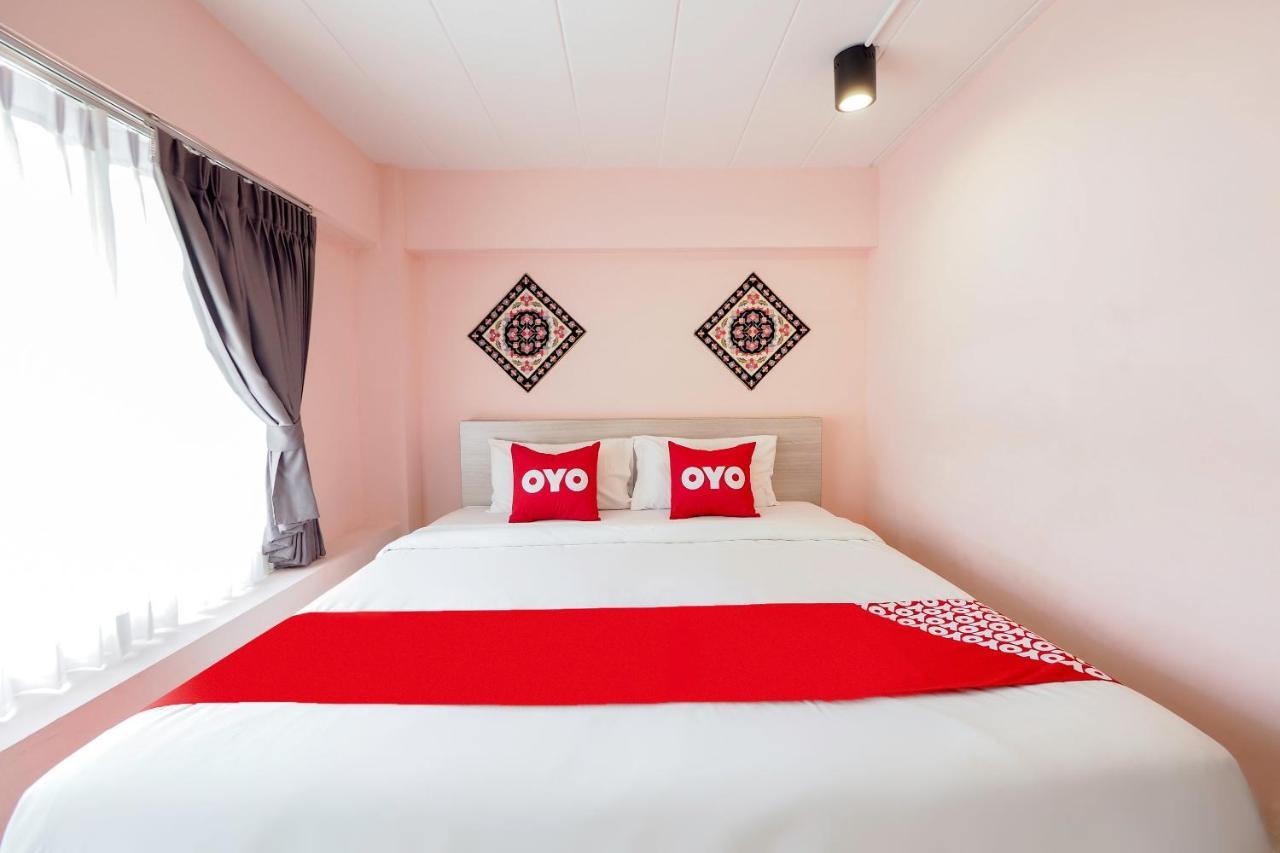 Oyo 983 The Private Hotel Chiang Mai Buitenkant foto